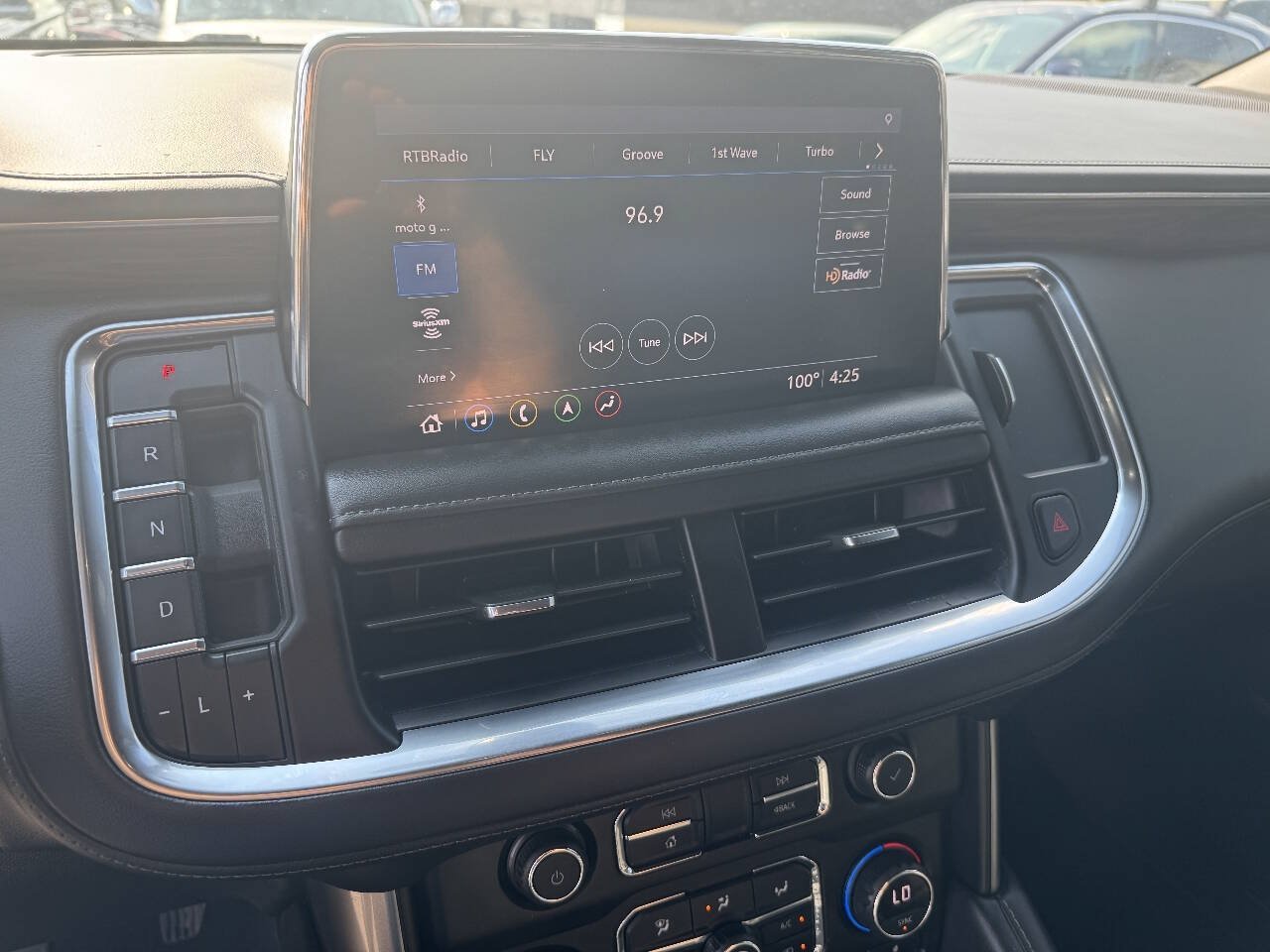 Used 2021 Chevrolet Suburban LT w/ Rear Media and Nav Package AWD/4WD image 22