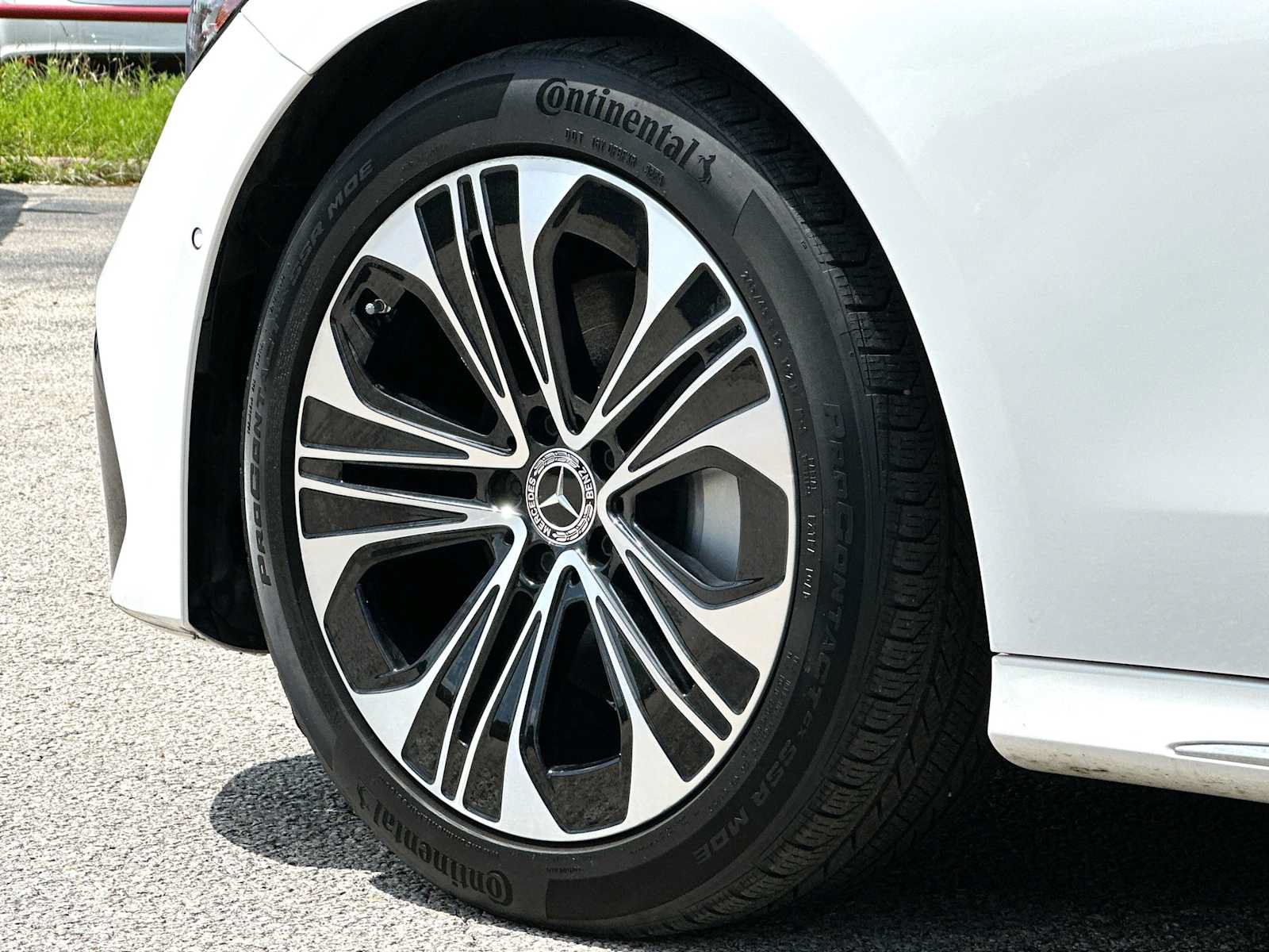Used 2025 Mercedes-Benz E 350 Sedan w/ Winter Package image 11