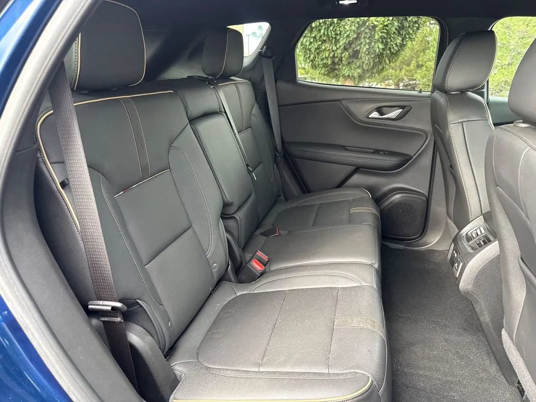 Used 2023 Chevrolet Blazer Premier AWD/4WD image 32
