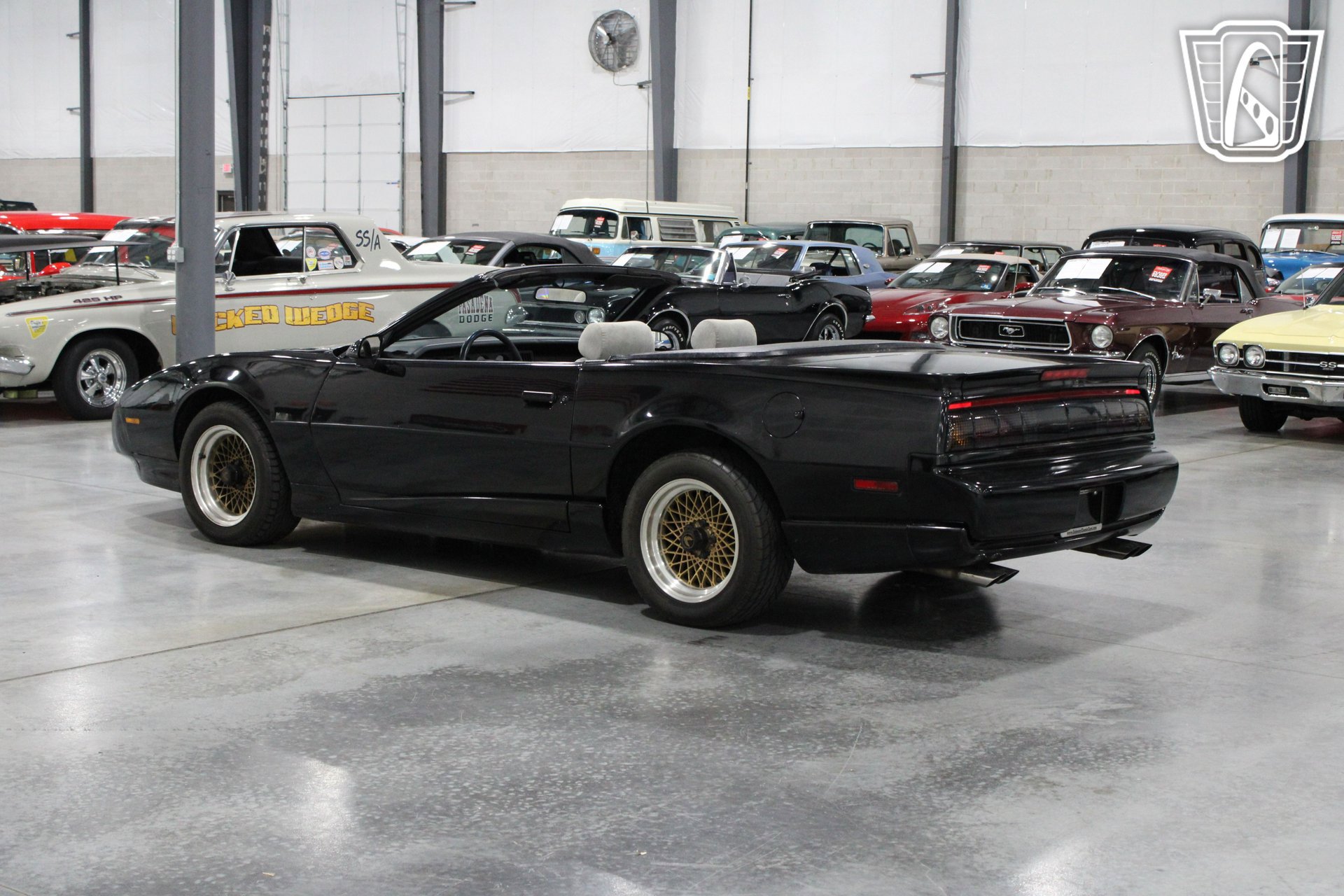 Used 1991 Pontiac Firebird Trans Am image 23