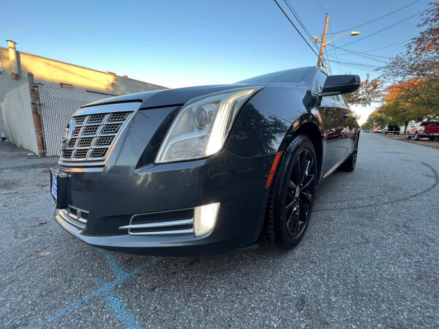 Used 2013 Cadillac XTS Luxury w/ Driver Awareness Package image 3