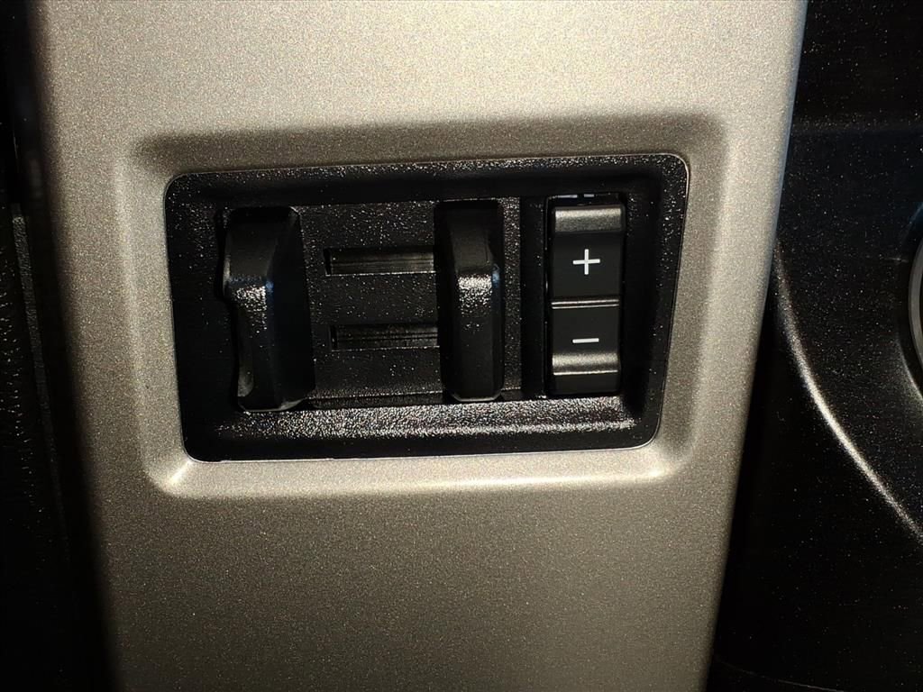 Used 2021 Ford F350 Lariat w/ Lariat Value Package image 19