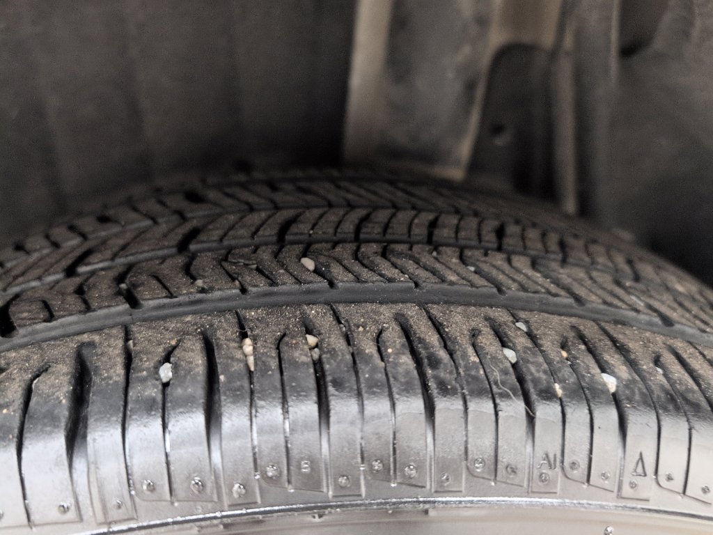 Used 2018 Nissan Kicks S image 21