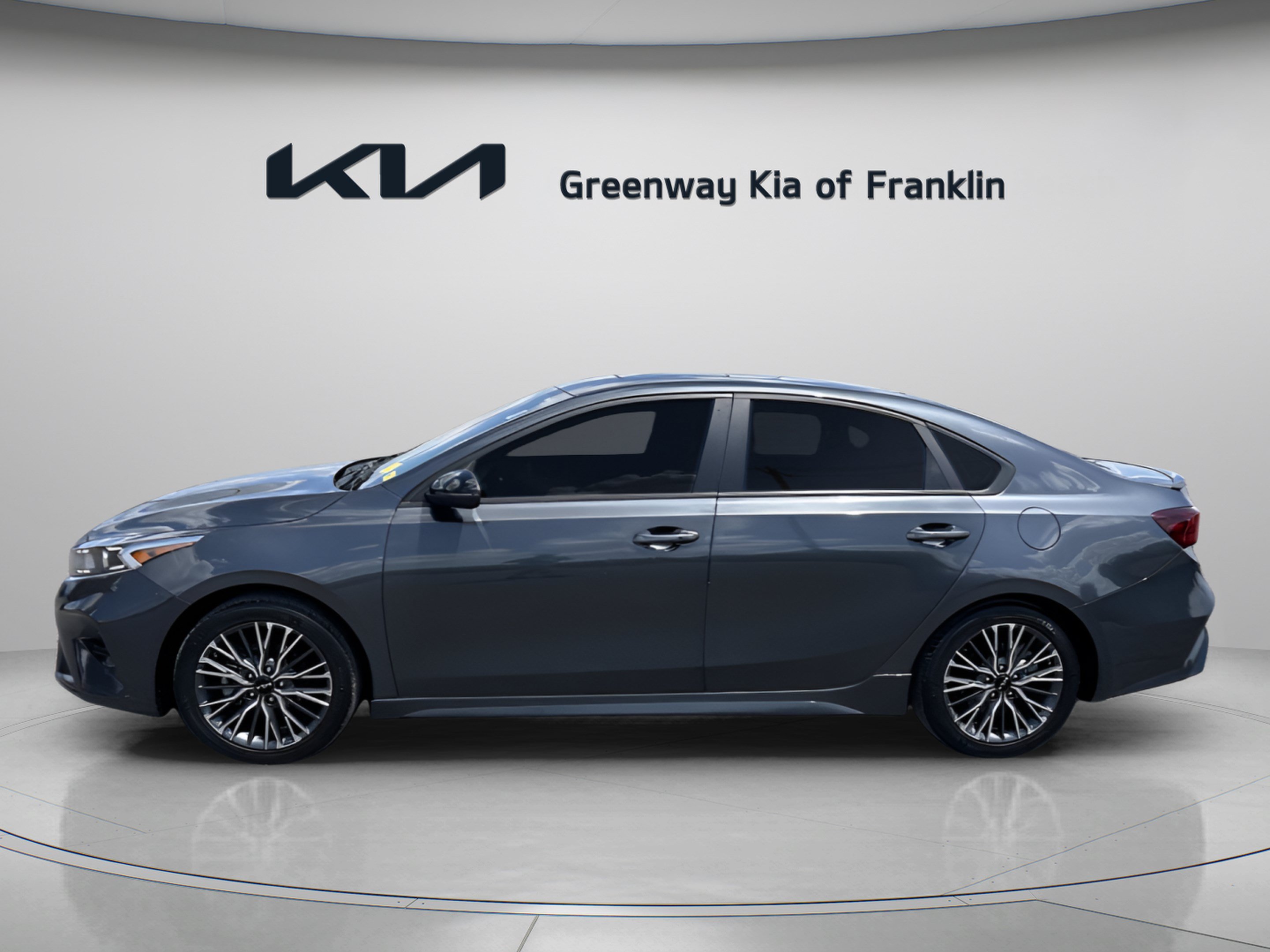 Used 2024 Kia Forte GT-Line w/ GT-Line Premium Package FWD image 4