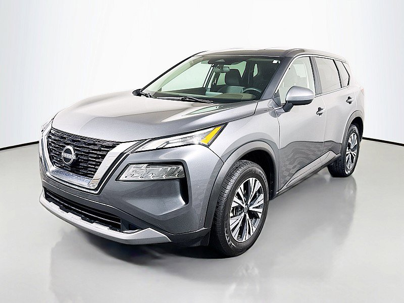 Used 2023 Nissan Rogue SV image 3