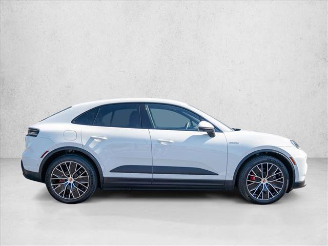 Used 2025 Porsche Macan 4S Electric AWD/4WD image 8