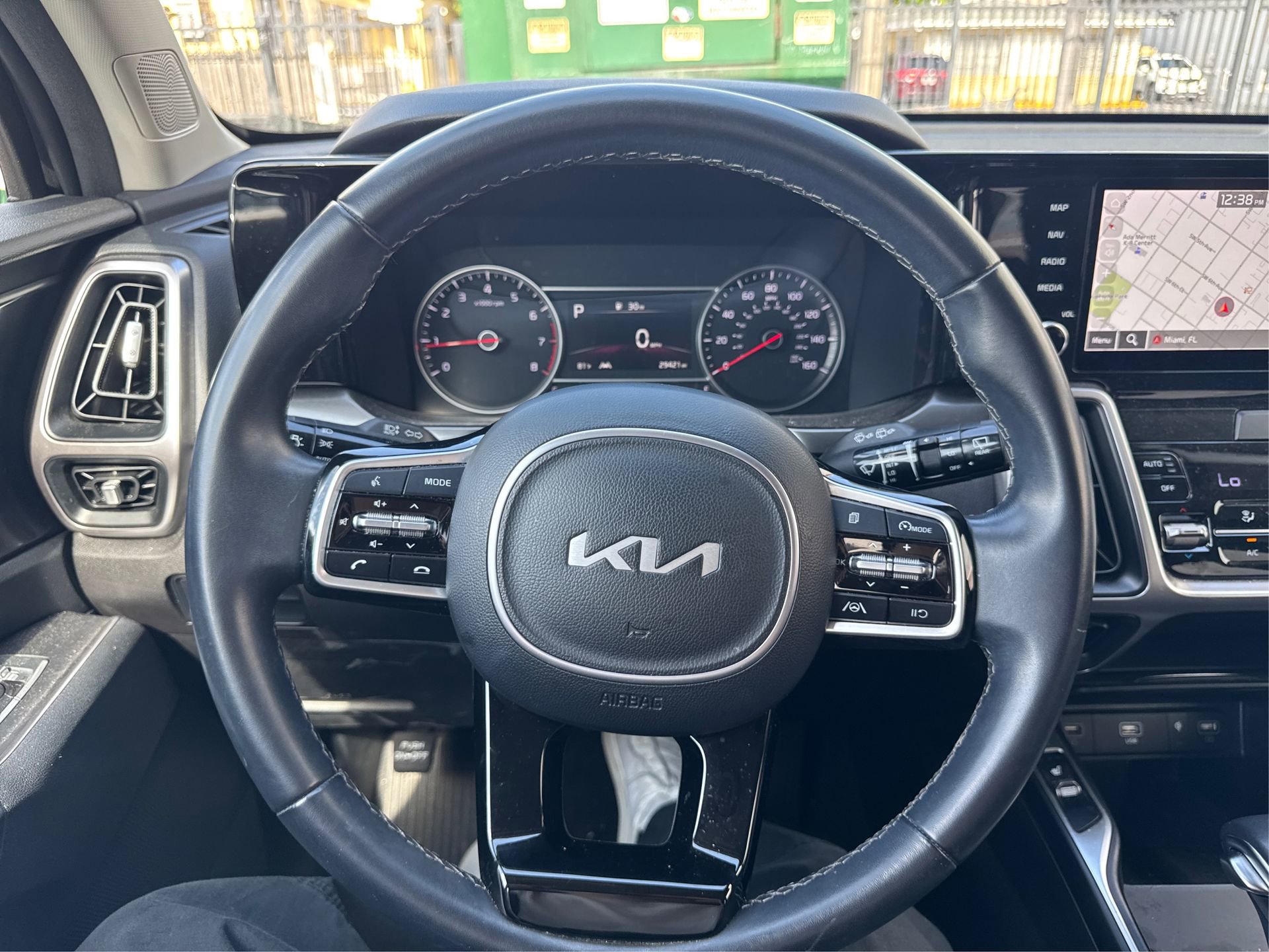 Used 2023 Kia Sorento S image 22