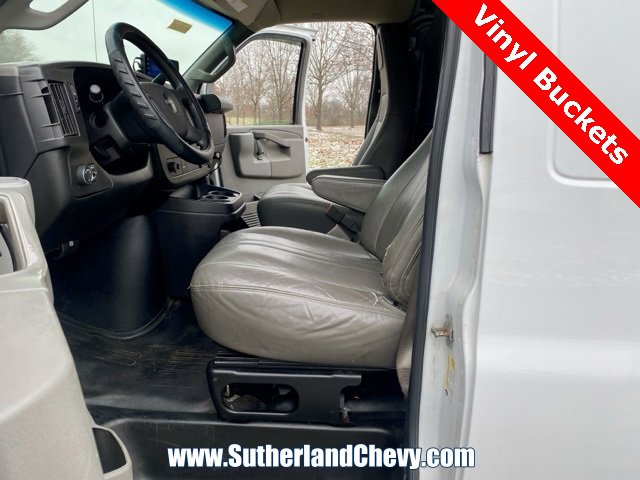 Used 2017 GMC Savana 3500 image 13