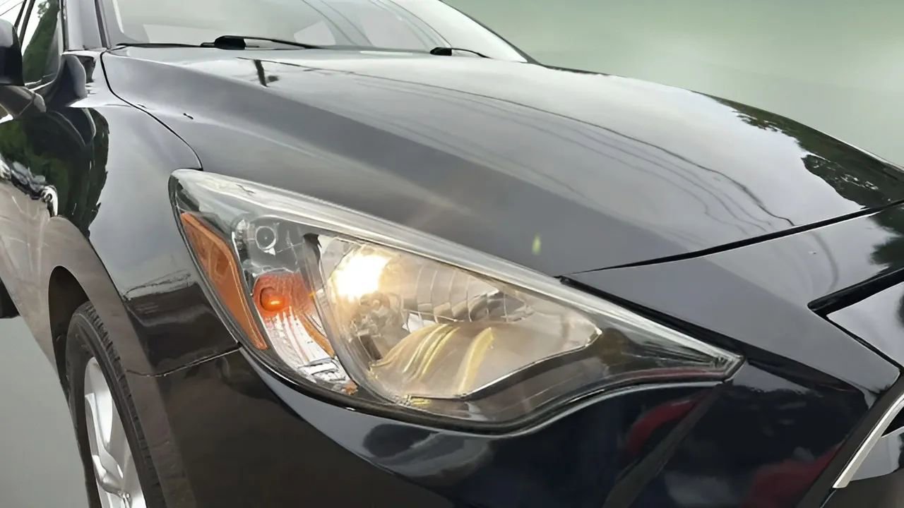 Used 2016 Scion iA image 9