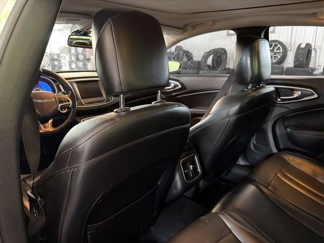 Used 2015 Chrysler 200 C w/ Sun/Sound Group FWD image 9
