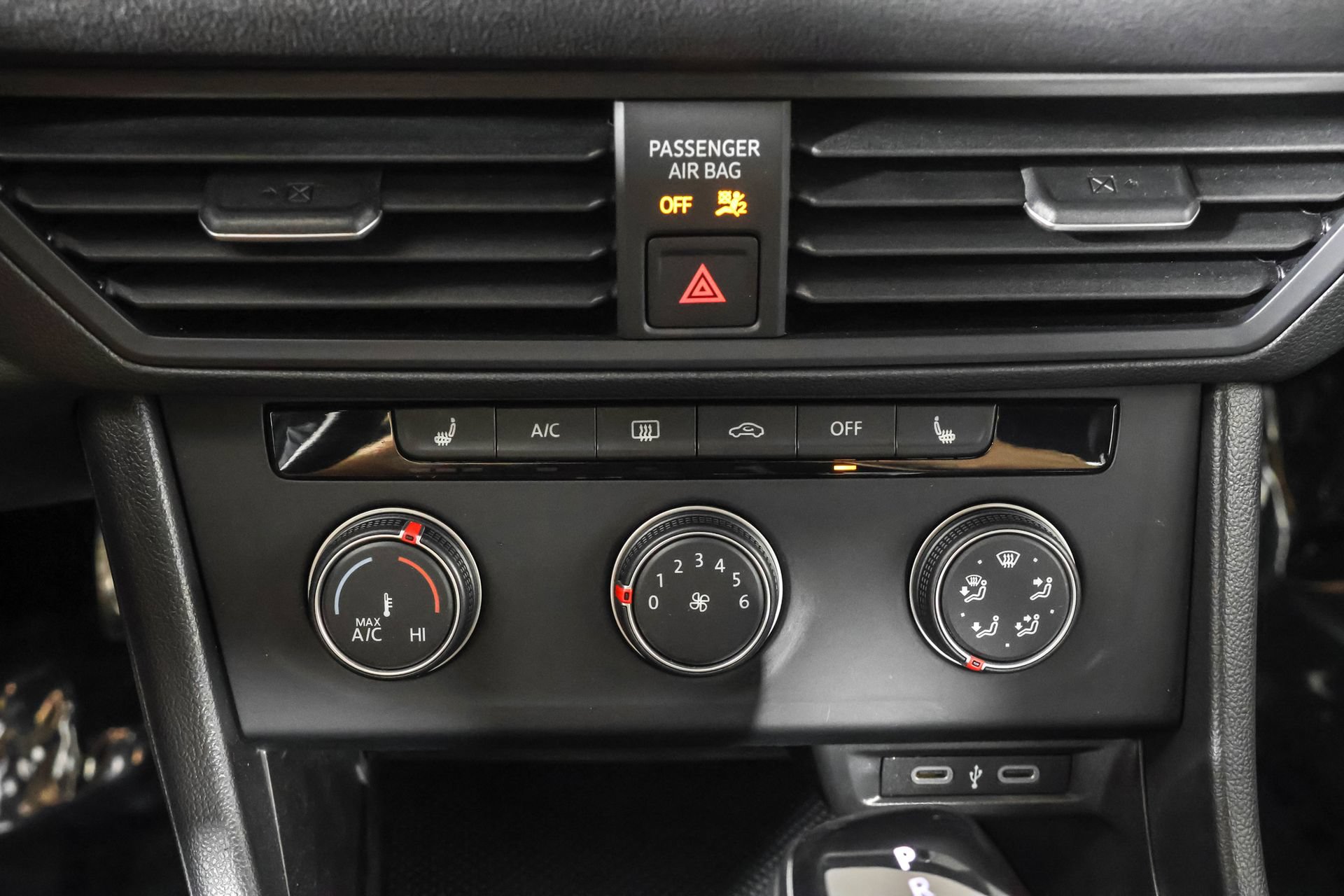 Used 2024 Volkswagen Jetta Sport FWD image 30