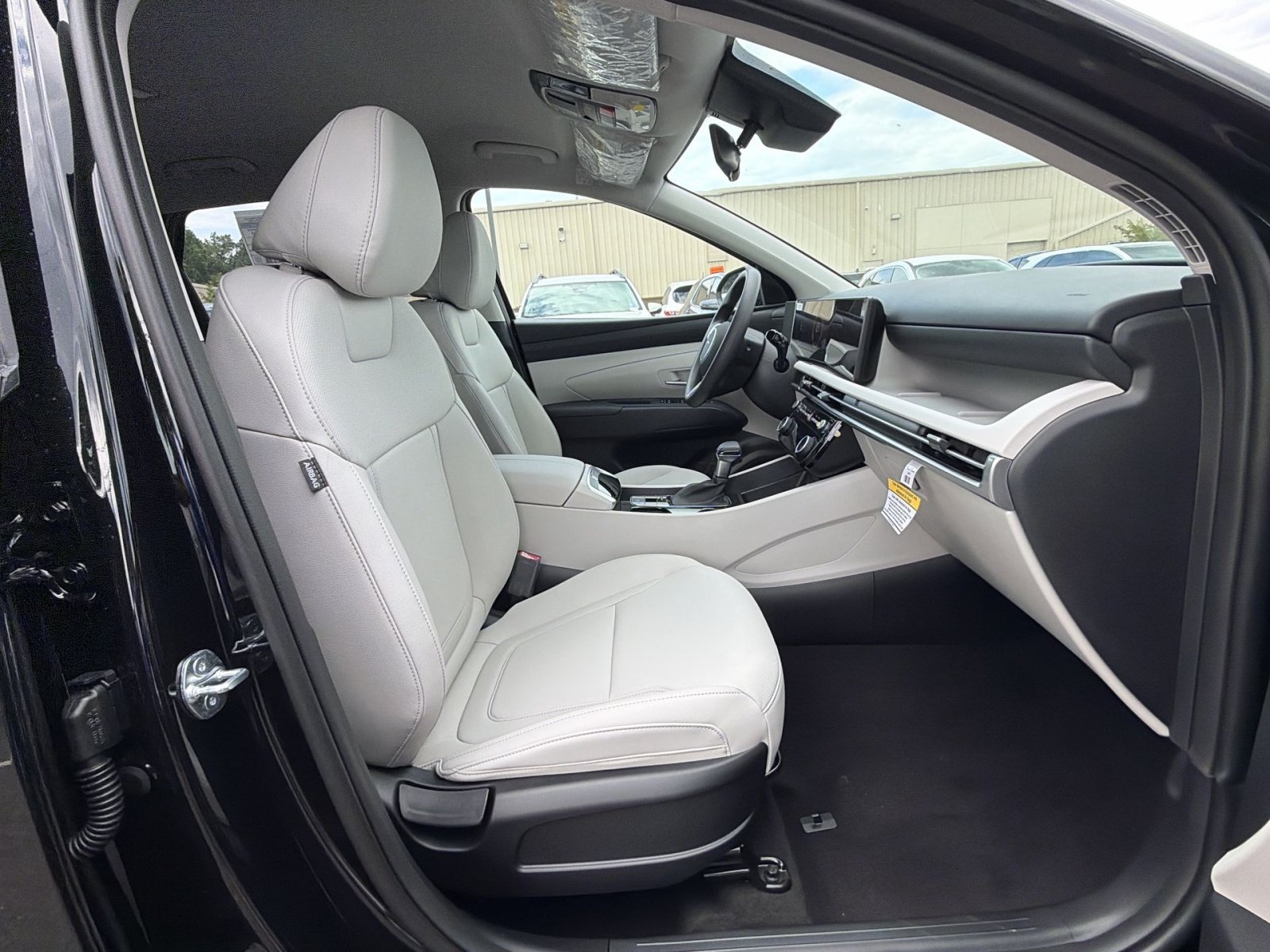 New 2026 Hyundai Tucson SEL Plus w/ Tow & Go Package FWD image 29