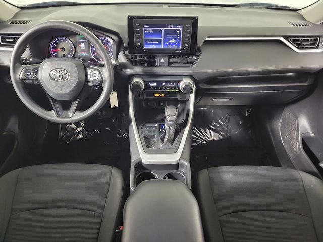 Used 2021 Toyota RAV4 LE FWD image 16