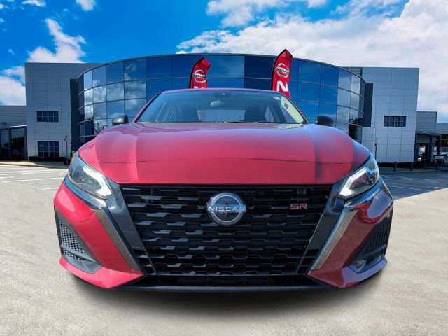 Certified 2023 Nissan Altima 2.5 SR w/ SR Premium Package FWD image 9