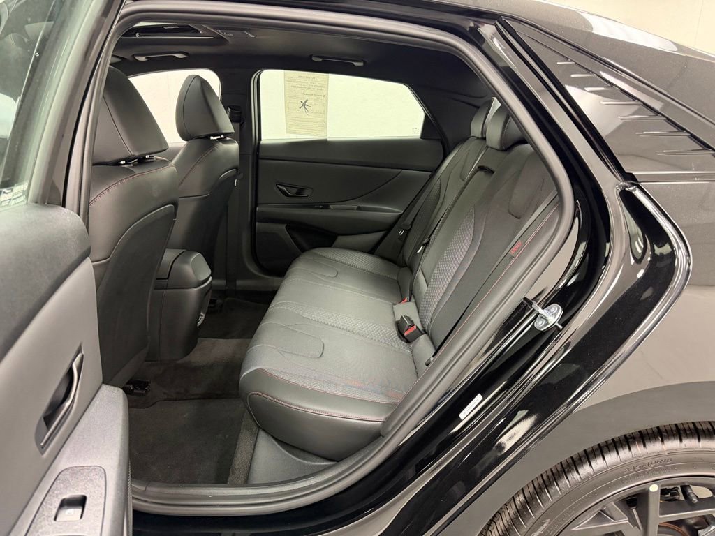 Used 2025 Hyundai Elantra N Line image 14