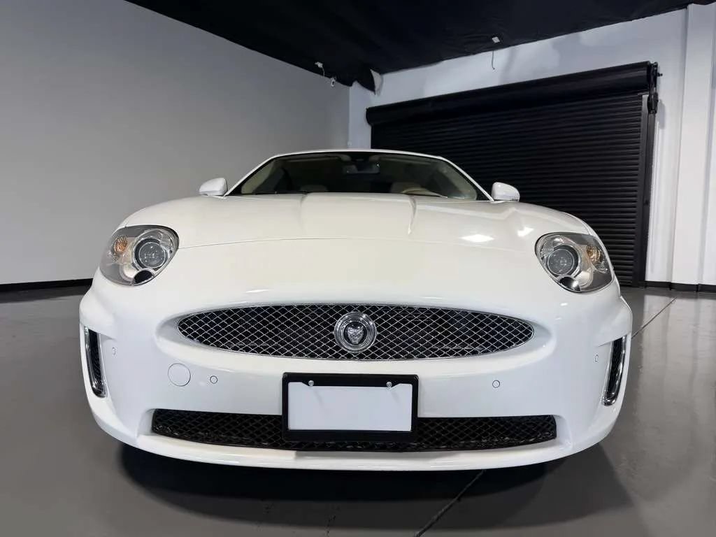 Used 2011 Jaguar XK Coupe RWD image 2