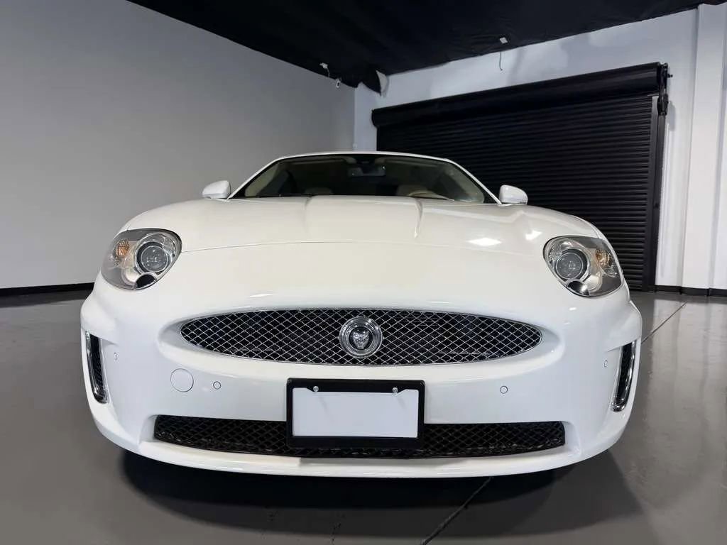 Used 2011 Jaguar XK Coupe RWD image 2