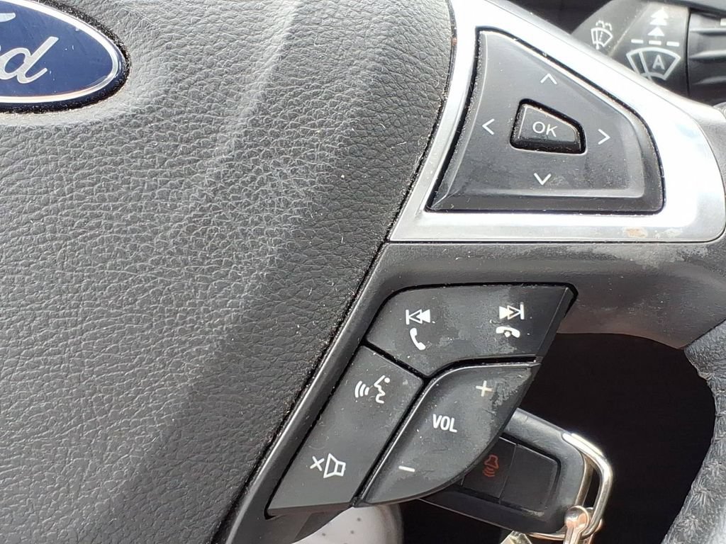 Used 2013 Ford Fusion SE FWD image 23