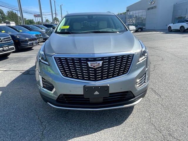 Used 2023 Cadillac XT5 Premium Luxury w/ Technology Package AWD/4WD image 2