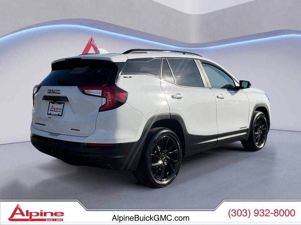 Used 2023 GMC Terrain SLE w/ Driver Convenience Package AWD/4WD image 5