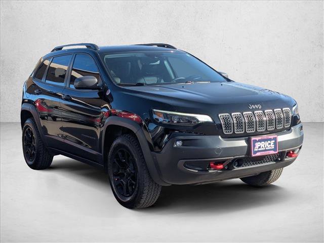 Used 2019 Jeep Cherokee Trailhawk image 3