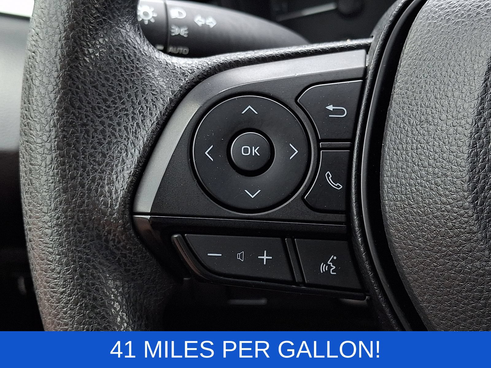 Used 2023 Toyota Corolla LE w/ LE Convenience Package FWD image 22