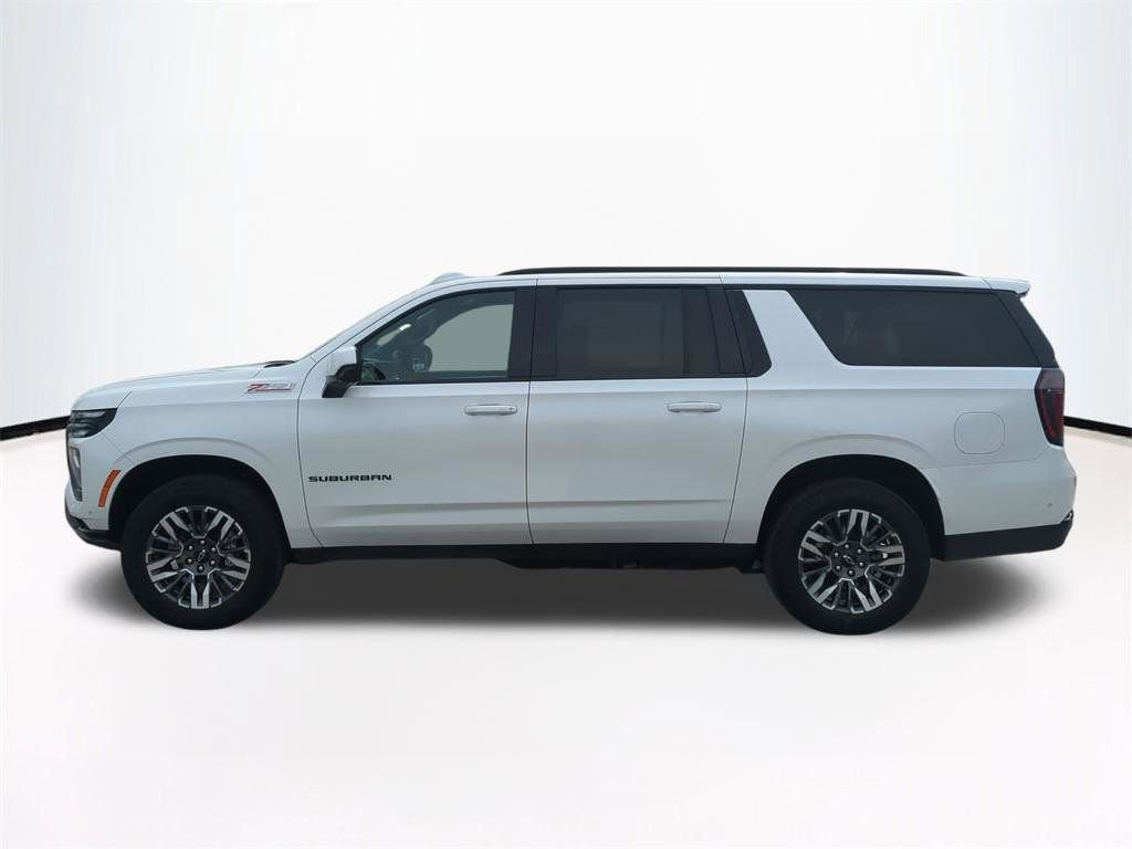 Used 2025 Chevrolet Suburban Z71 AWD/4WD image 8