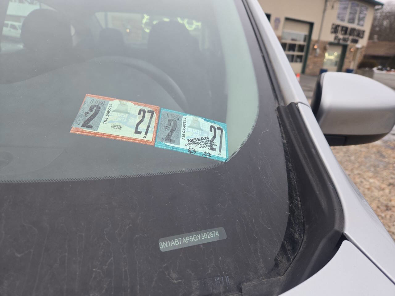Used 2016 Nissan Sentra S image 4