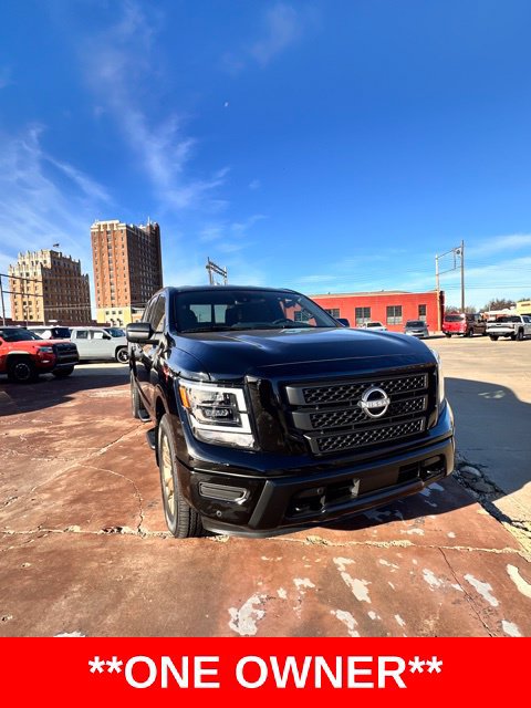 Certified 2024 Nissan Titan SV w/ SV Bronze Edition Package AWD/4WD image 3