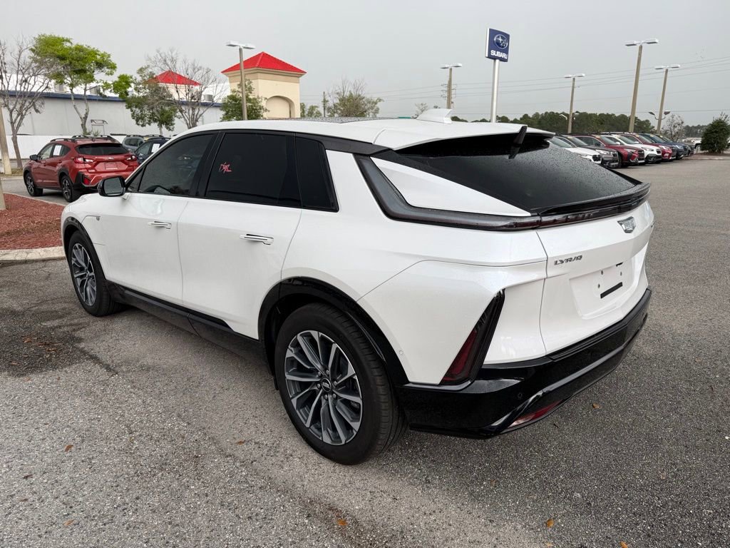Used 2024 Cadillac Lyriq Sport image 8