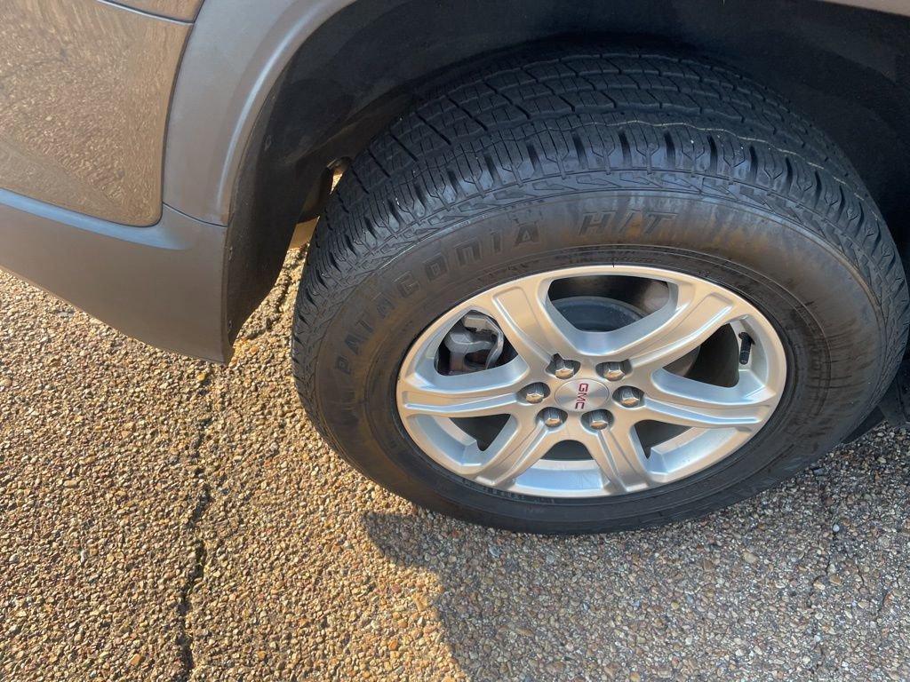 Used 2019 GMC Acadia SLE image 8