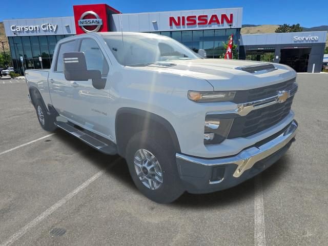 Used 2025 Chevrolet Silverado 2500 LT w/ Convenience Package image 5