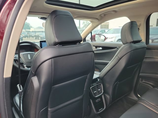 Used 2023 Lincoln Nautilus Reserve AWD/4WD image 27