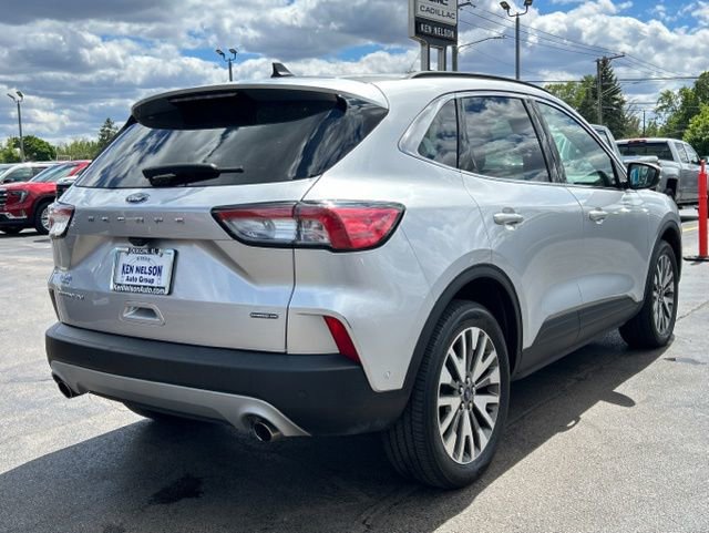 Used 2020 Ford Escape Titanium AWD/4WD image 13