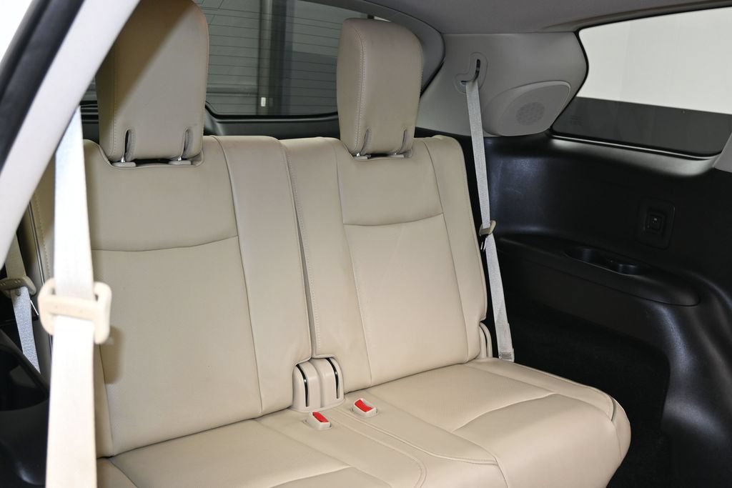 Used 2019 INFINITI QX60 Luxe w/ Essential Package FWD image 35