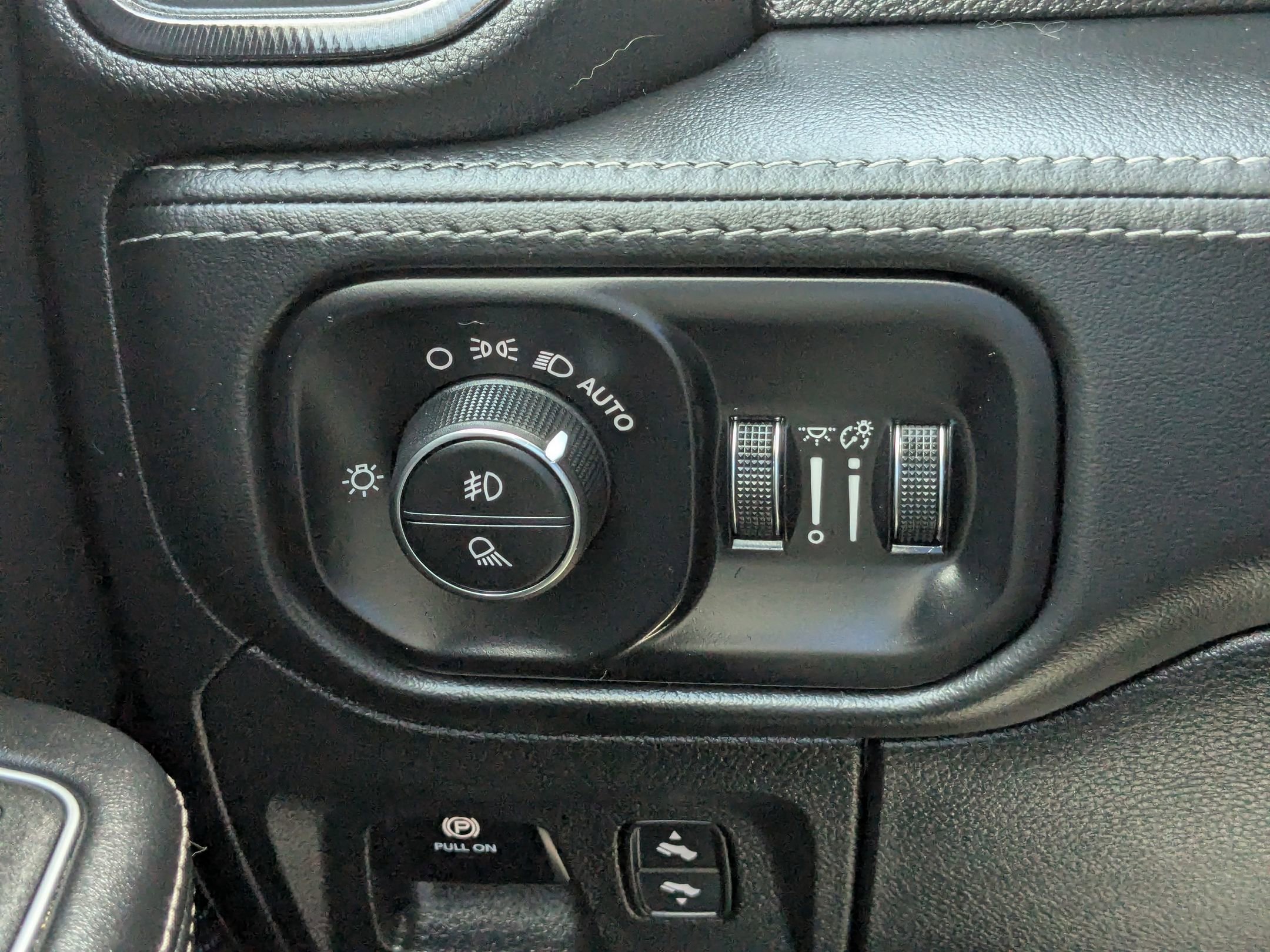 Used 2023 RAM 1500 TRX w/ TRX Level 1 Equipment Group image 21