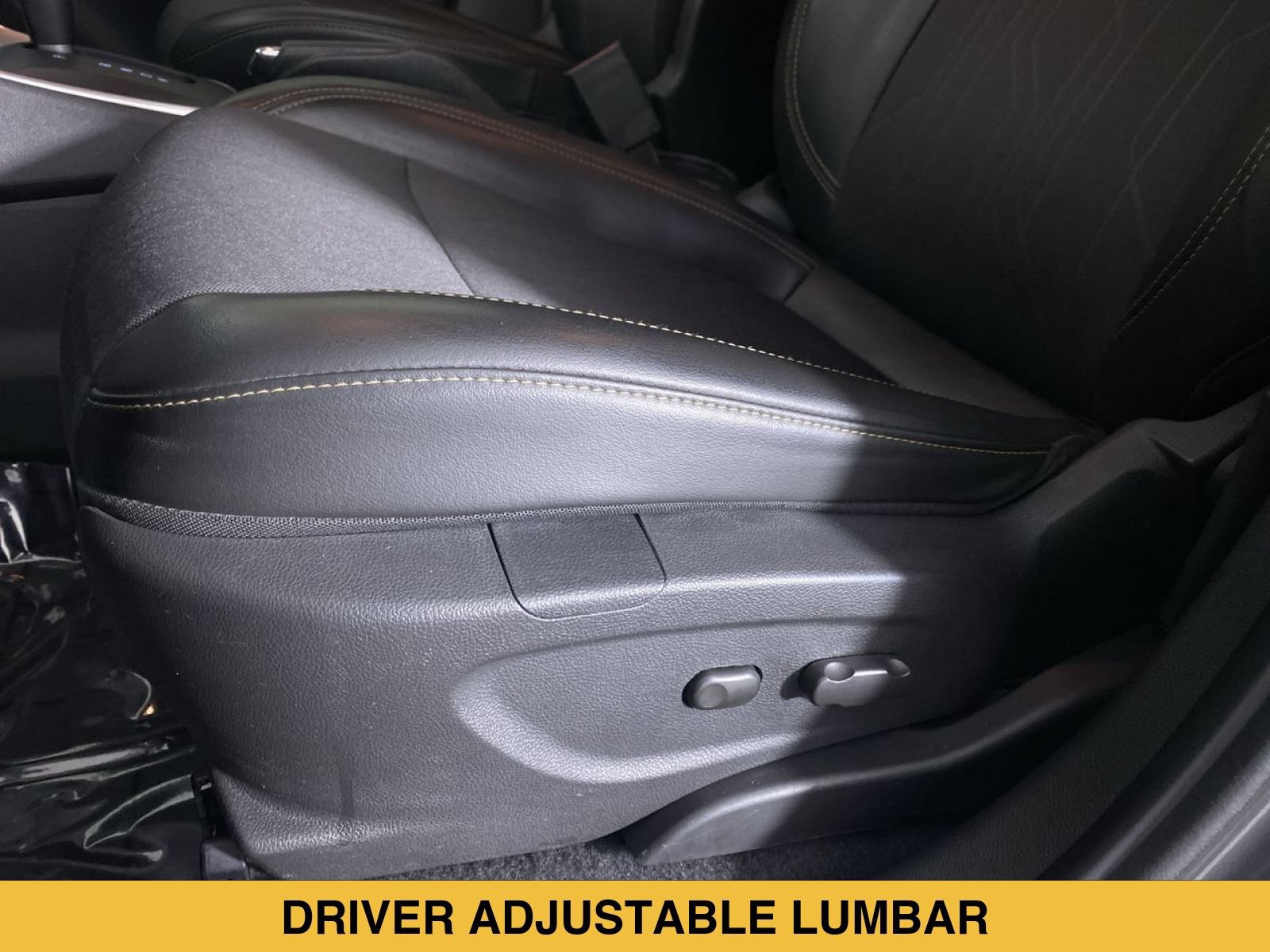 Certified 2020 Chevrolet Trax LT w/ LT Convenience Package FWD image 9
