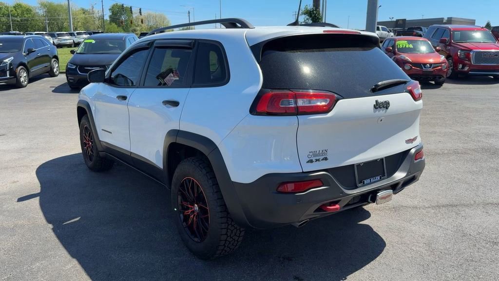 Used 2018 Jeep Cherokee Trailhawk w/ Comfort/Convenience Group AWD/4WD image 5
