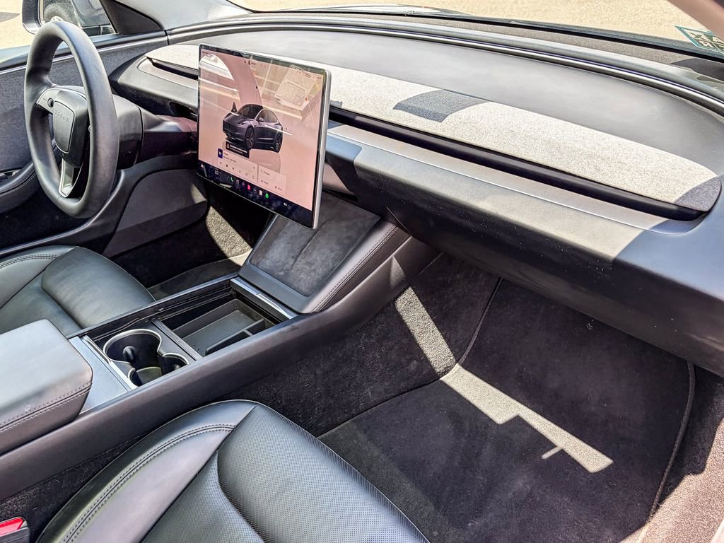 Used 2024 Tesla Model 3 Standard Range RWD image 32