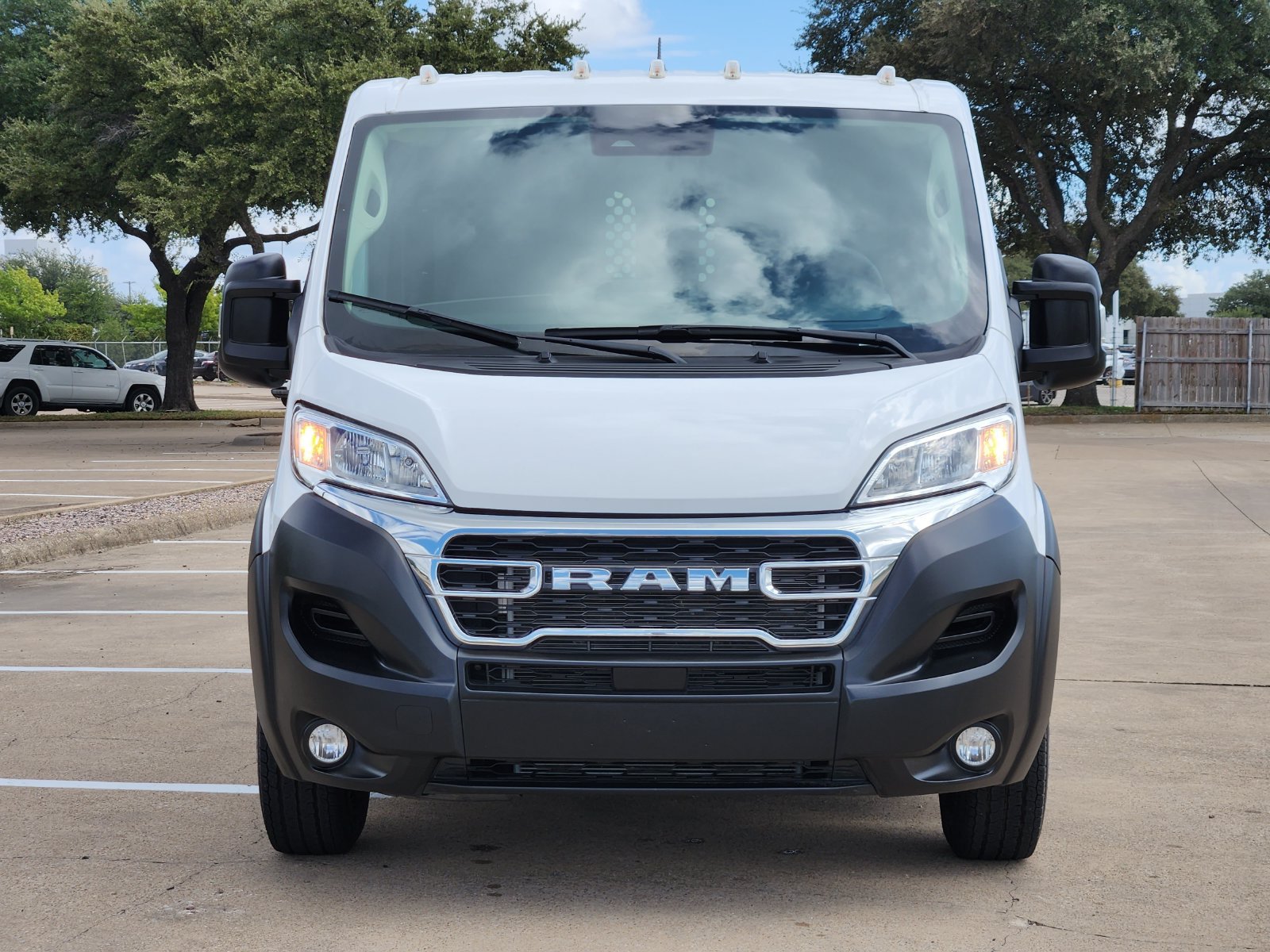 Used 2025 RAM ProMaster 2500 w/ U-Haul Equipment Group FWD image 7