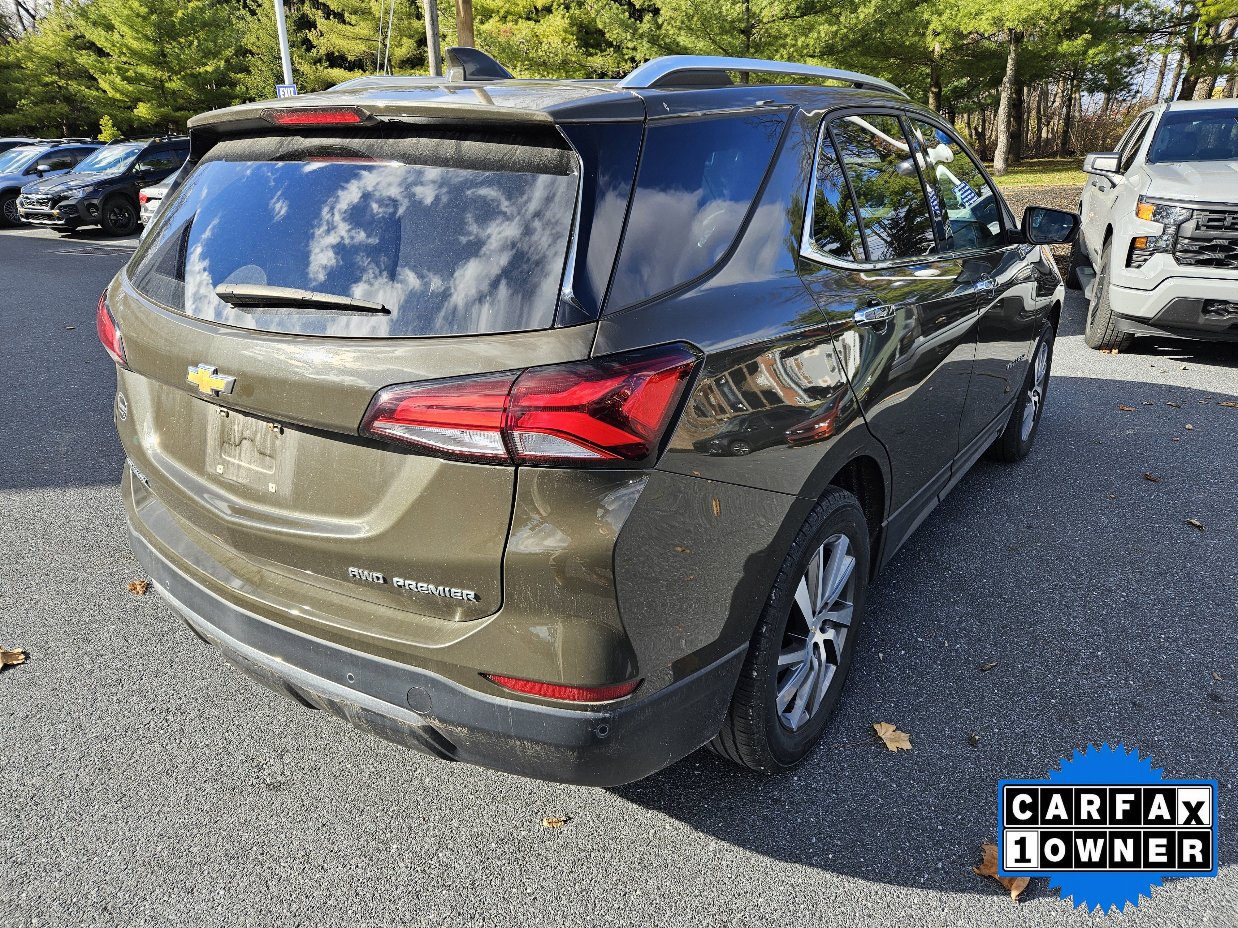 Used 2023 Chevrolet Equinox Premier image 8