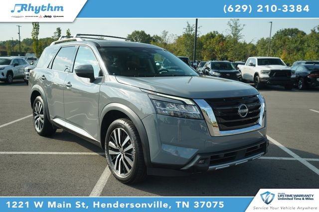 Used 2024 Nissan Pathfinder Platinum w/ Lighting Package (N92)