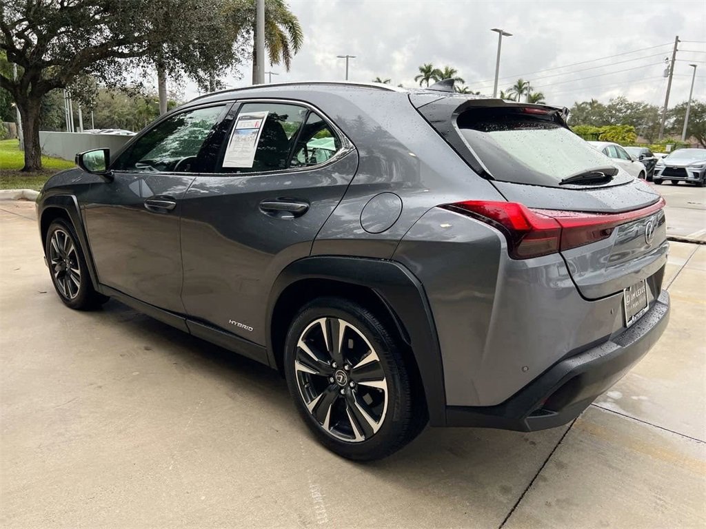 Certified 2020 Lexus UX 250h w/ Premium Package image 5