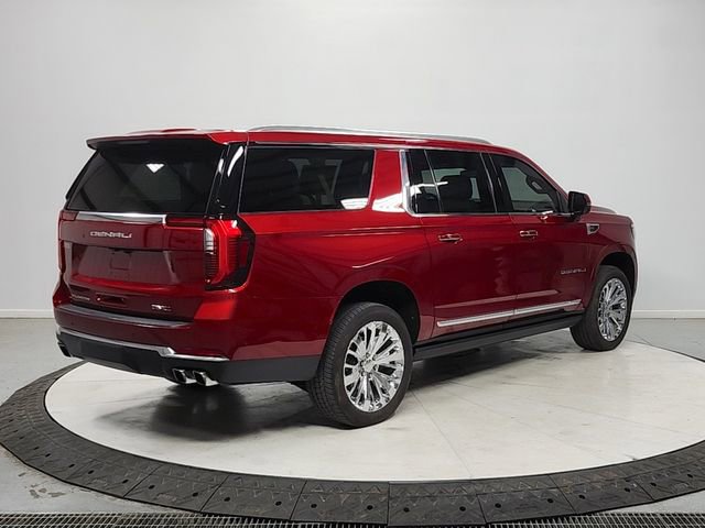 Used 2025 GMC Yukon XL Denali w/ Sun & Power Step Package RWD image 7