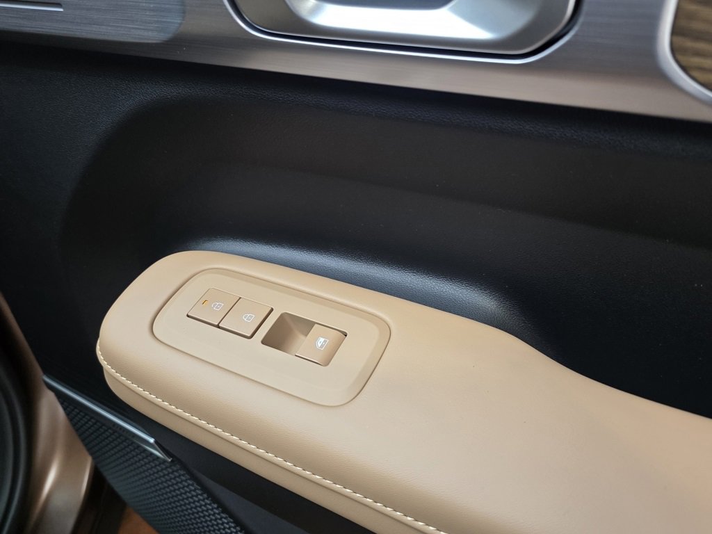 New 2026 Hyundai Santa Fe Calligraphy image 8