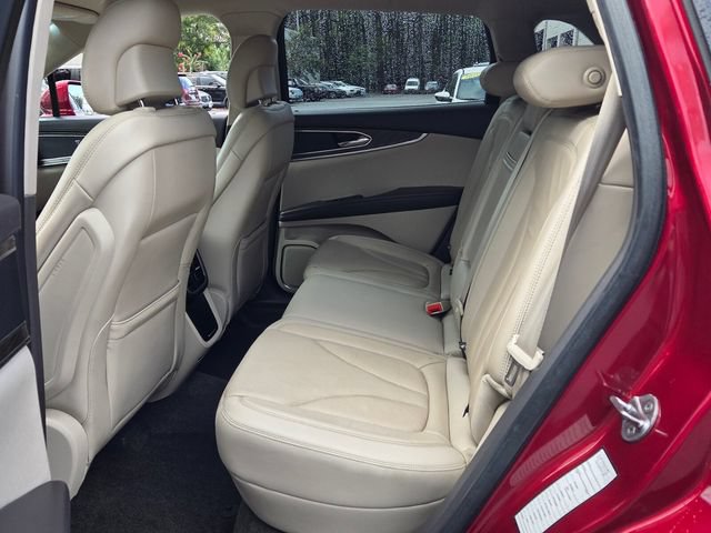 Used 2018 Lincoln MKX Reserve FWD image 10
