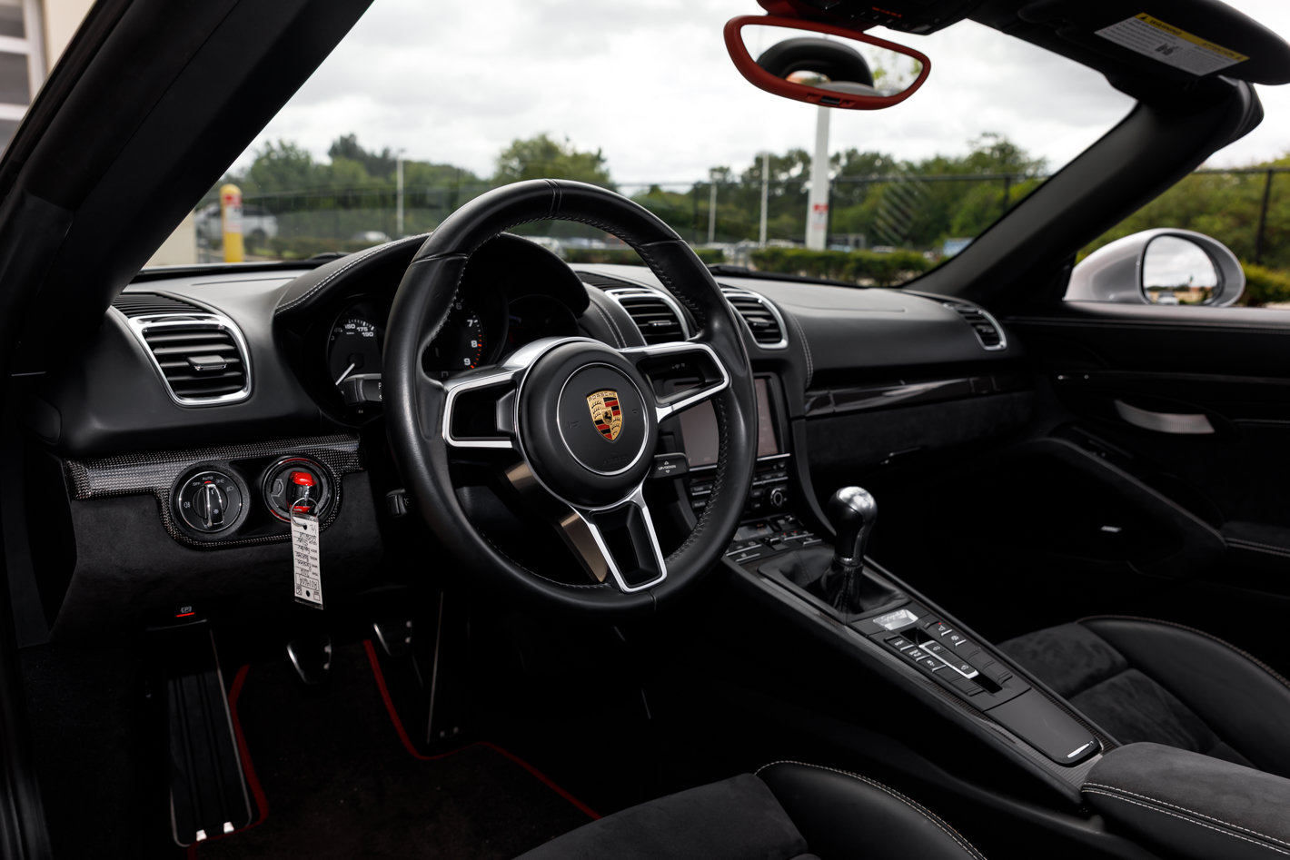 Used 2016 Porsche Boxster Spyder RWD image 29