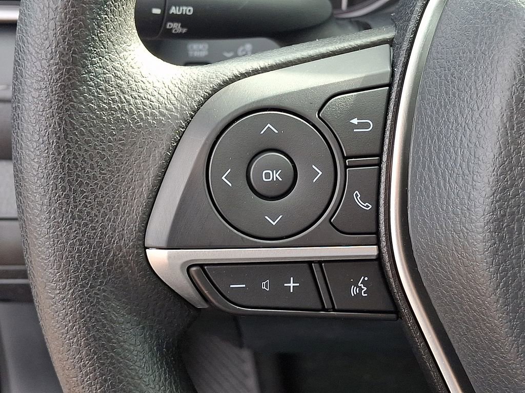 Used 2023 Toyota Camry LE image 21