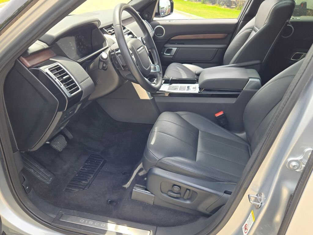 Used 2019 Land Rover Discovery HSE AWD/4WD image 25