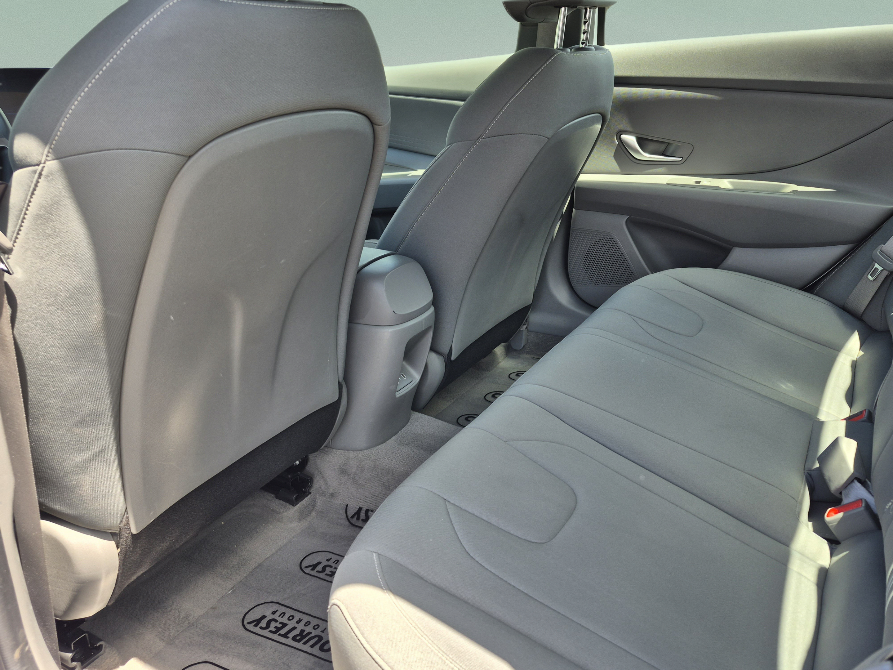Certified 2024 Hyundai Elantra Blue FWD image 15